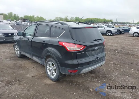 2015 Ford Escape Se z USA, uszkodzony, nr VIN 1FMCU9GX5FUB99018